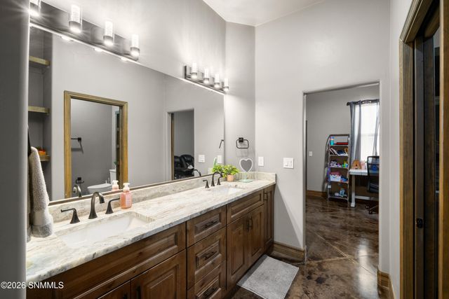 1280 Rosita Court, Las Cruces, NM 88005