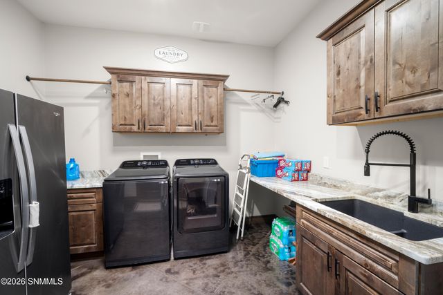 1280 Rosita Court, Las Cruces, NM 88005