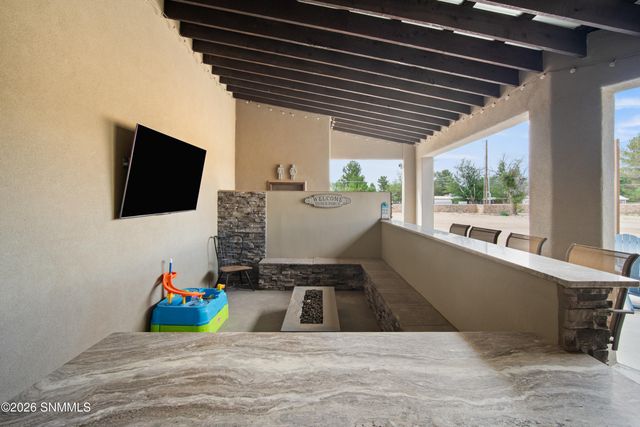 1280 Rosita Court, Las Cruces, NM 88005
