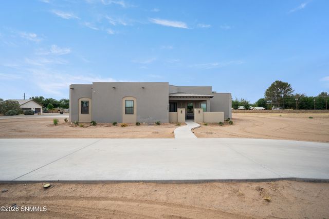 1280 Rosita Court, Las Cruces, NM 88005