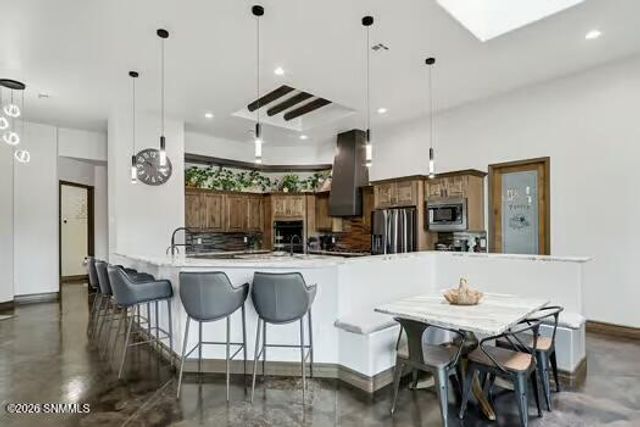 1280 Rosita Court, Las Cruces, NM 88005