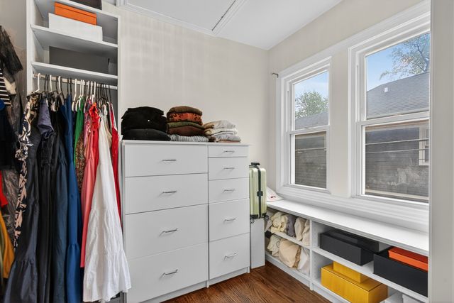 908 Wenonah Avenue, Oak Park, IL 60304