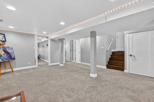 908 Wenonah Avenue, Oak Park, IL 60304