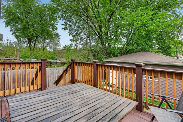 908 Wenonah Avenue, Oak Park, IL 60304