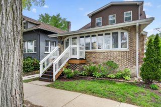 908 Wenonah Avenue, Oak Park, IL 60304