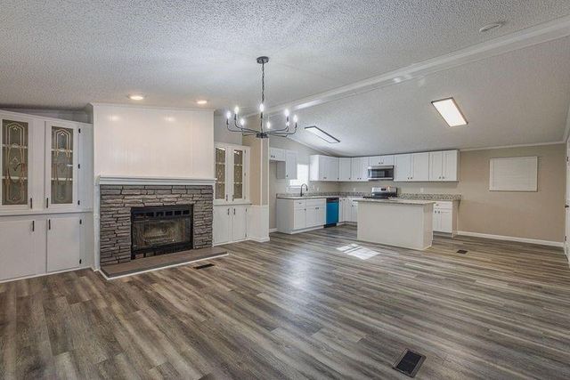 853 Queenswood Street, Montgomery, TX 77316