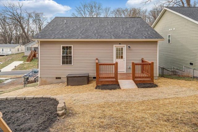 1427 Varnell AVE, Roanoke, VA 24012