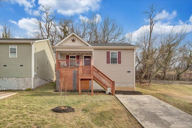 1427 Varnell AVE, Roanoke, VA 24012