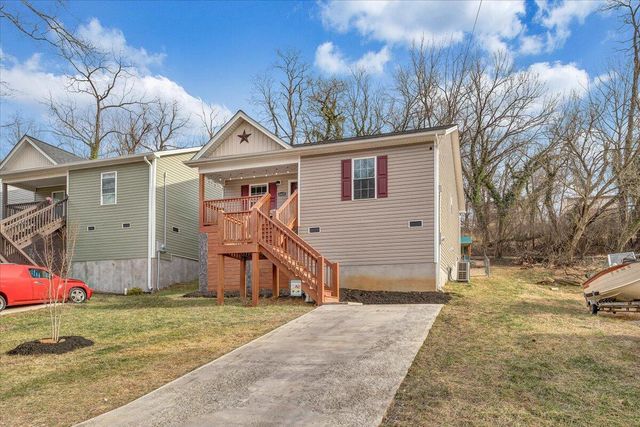 1427 Varnell AVE, Roanoke, VA 24012