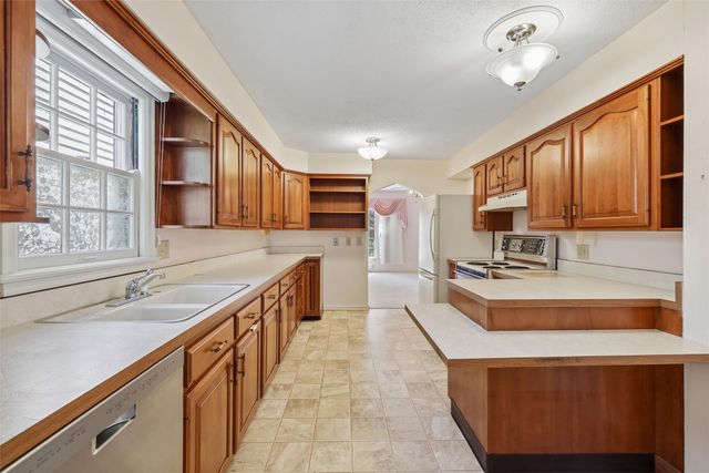 1104 57th Street, Des Moines, IA 50311
