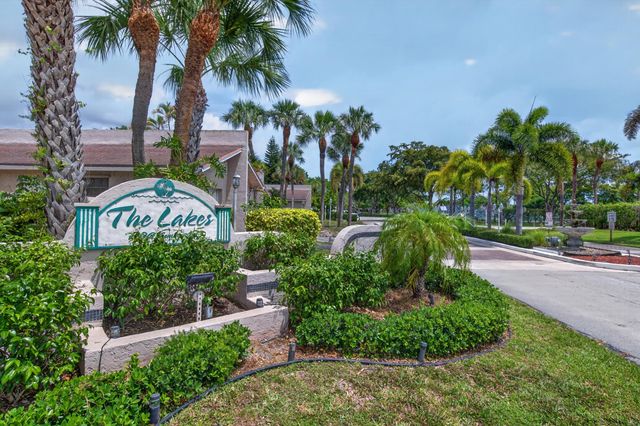 1036 E Lakes Drive, Pompano Beach, FL 33064