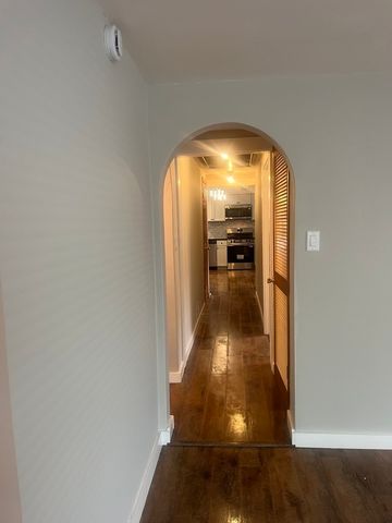 208 Independence Avenue, Joliet, IL 60433