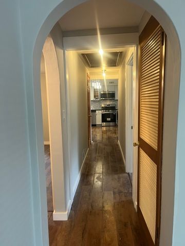 208 Independence Avenue, Joliet, IL 60433
