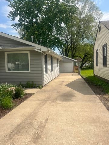 208 Independence Avenue, Joliet, IL 60433