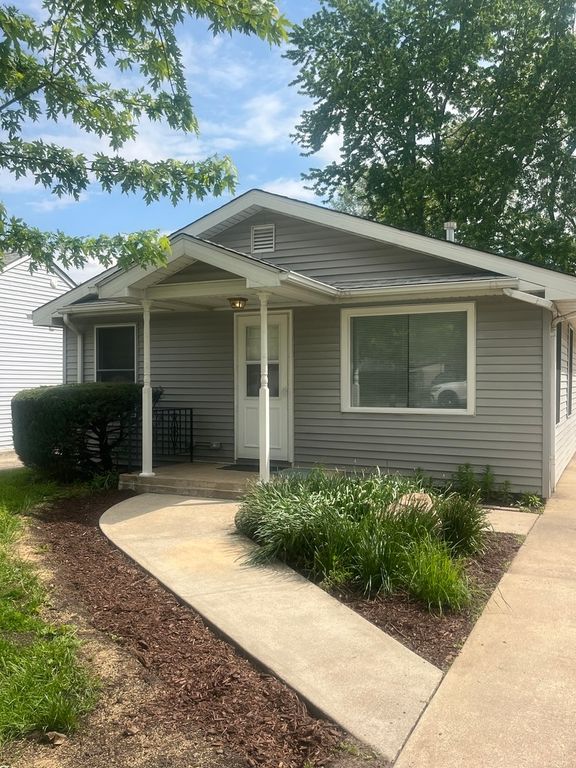 208 Independence Avenue, Joliet, IL 60433