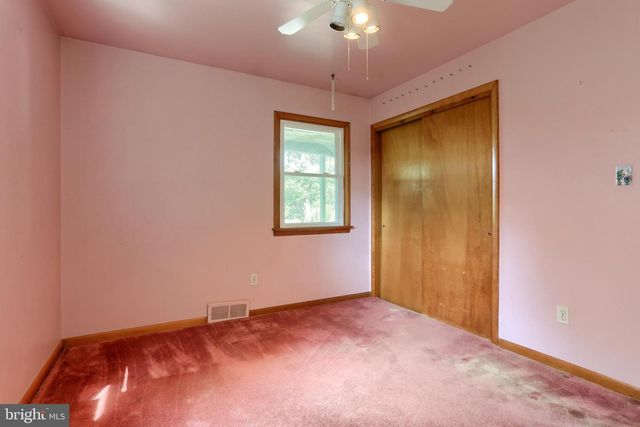 6370 SUNDRA DR, East Petersburg, PA 17520
