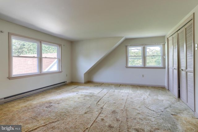 6370 SUNDRA DR, East Petersburg, PA 17520