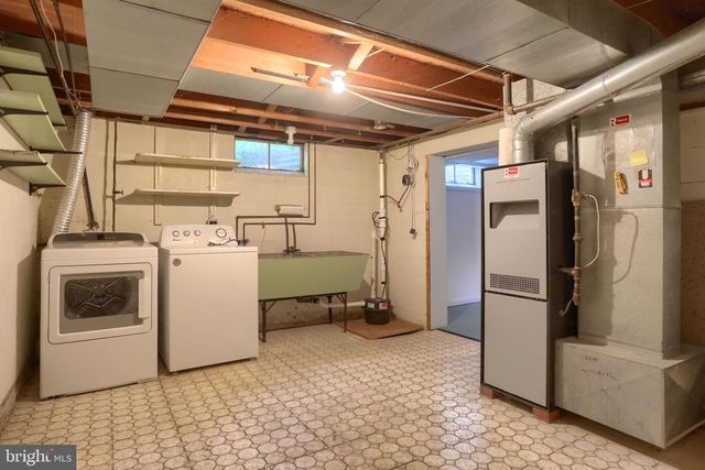 6370 SUNDRA DR, East Petersburg, PA 17520