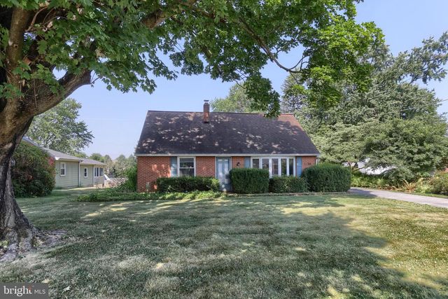 6370 SUNDRA DR, East Petersburg, PA 17520