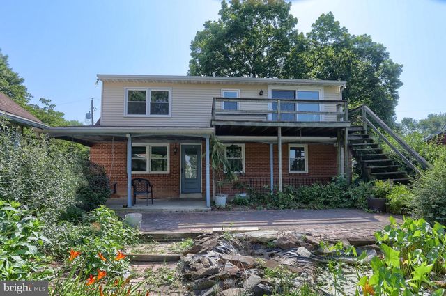 6370 SUNDRA DR, East Petersburg, PA 17520