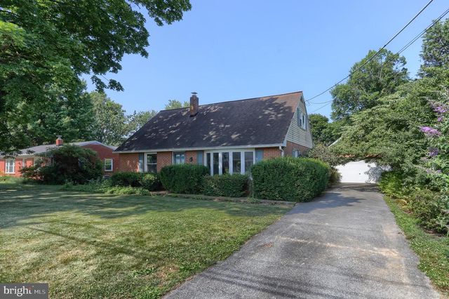 6370 SUNDRA DR, East Petersburg, PA 17520