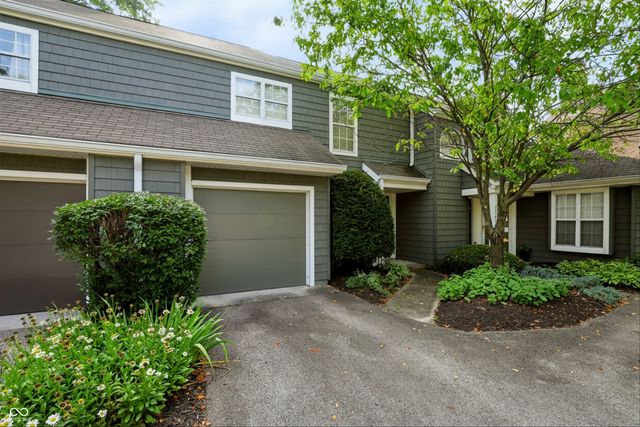 7725 Harbour Isle, Indianapolis, IN 46240