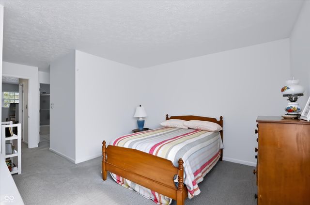 7725 Harbour Isle, Indianapolis, IN 46240