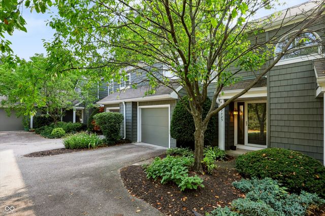 7725 Harbour Isle, Indianapolis, IN 46240