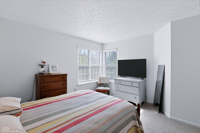 7725 Harbour Isle, Indianapolis, IN 46240