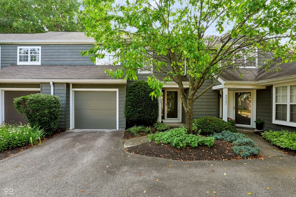 7725 Harbour Isle, Indianapolis, IN 46240
