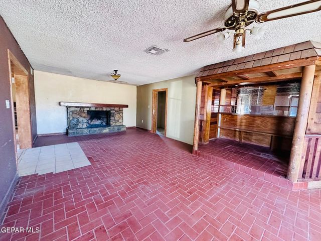 321 2nd Street, Sunland Park, NM 88063