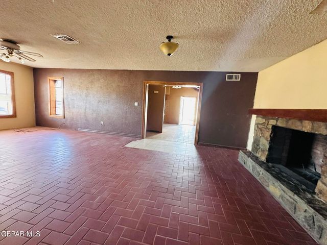 321 2nd Street, Sunland Park, NM 88063