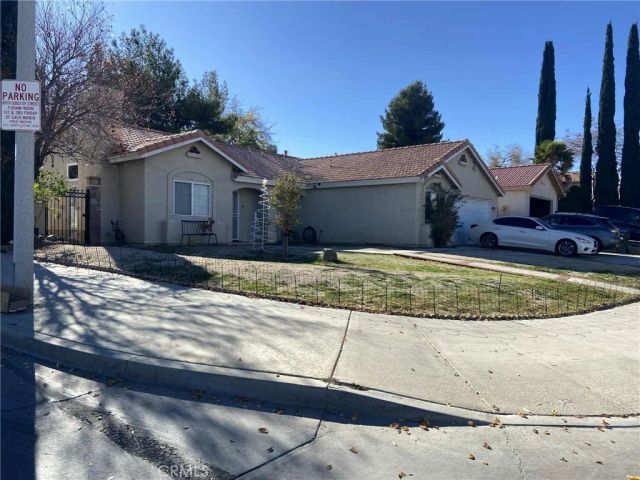 3256 Shale Road, Palmdale, CA 93550