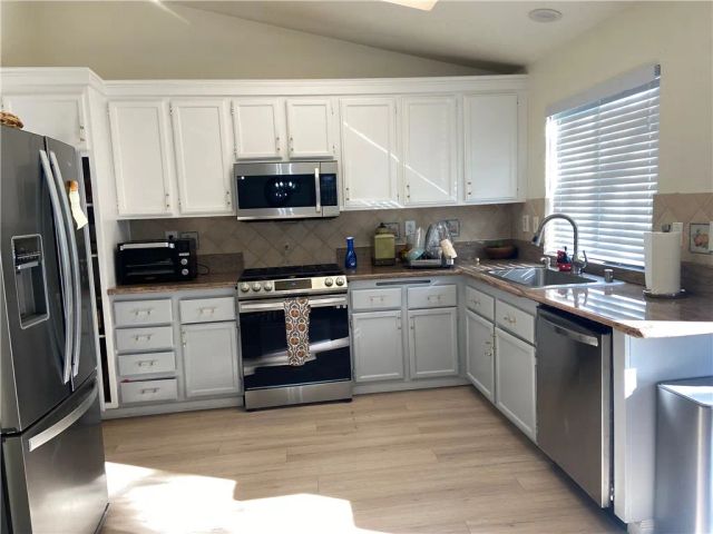 3256 Shale Road, Palmdale, CA 93550