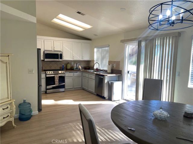 3256 Shale Road, Palmdale, CA 93550