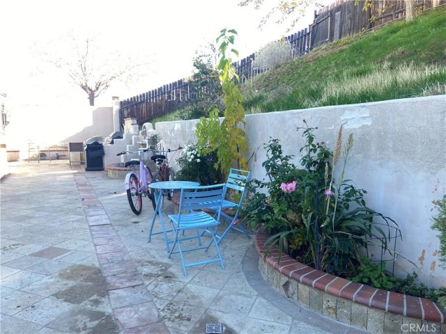 3256 Shale Road, Palmdale, CA 93550