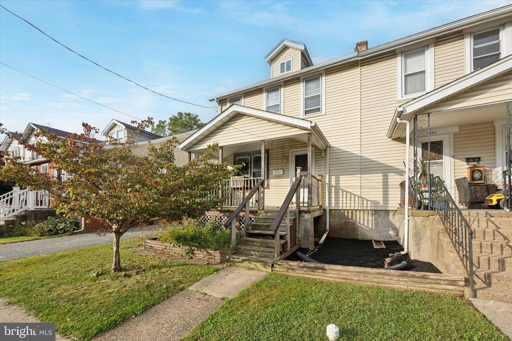 1570 MARKET ST, Marcus Hook, PA 19061