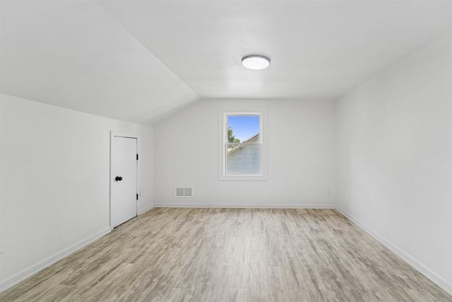 521 E 2ND STREET, Kimberly, WI 54136