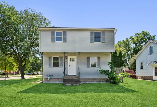 521 E 2ND STREET, Kimberly, WI 54136