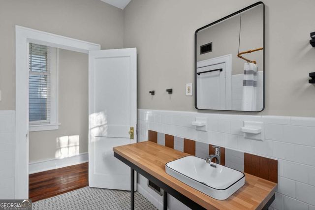 923 E Park Avenue, Savannah, GA 31401