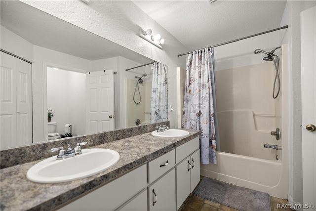 7090 SE 124th Lane, Belleview, FL 34420