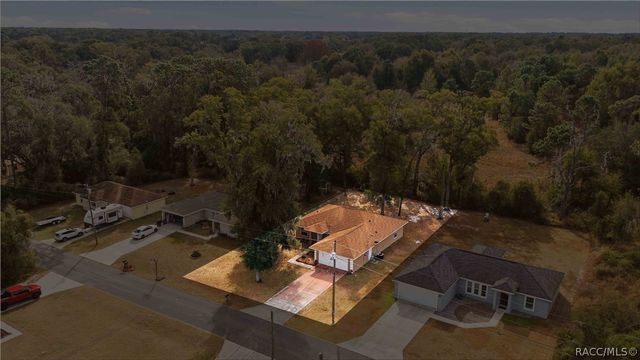 7090 SE 124th Lane, Belleview, FL 34420