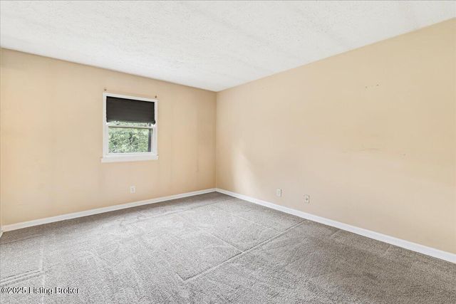 3507 Lodge Ln 316, Louisville, KY 40218