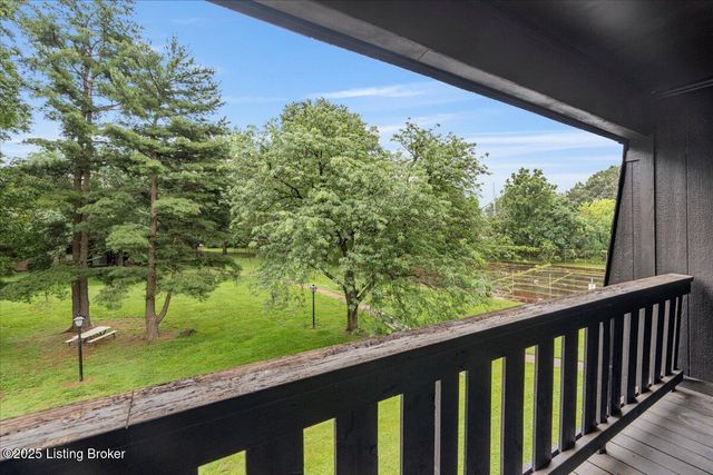 3507 Lodge Ln 316, Louisville, KY 40218