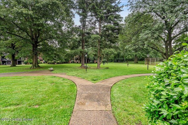 3507 Lodge Ln 316, Louisville, KY 40218