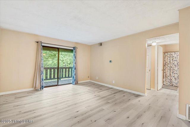 3507 Lodge Ln 316, Louisville, KY 40218