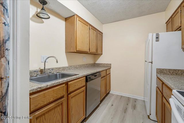 3507 Lodge Ln 316, Louisville, KY 40218