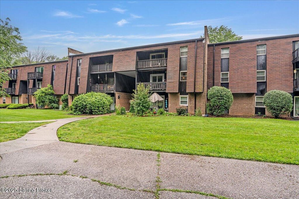 3507 Lodge Ln 316, Louisville, KY 40218