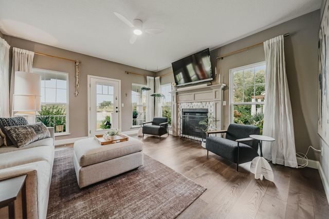 5228 Estuary Lane, 13B, Dublin, OH 43016