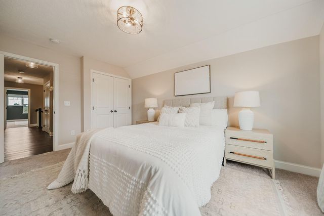 5228 Estuary Lane, 13B, Dublin, OH 43016